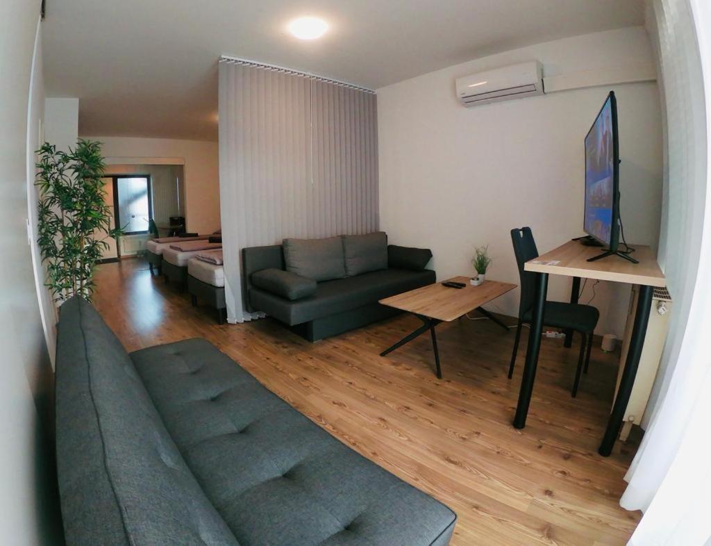 Aspern Nationalpark Apartment เวียนนา ภายนอก รูปภาพ
